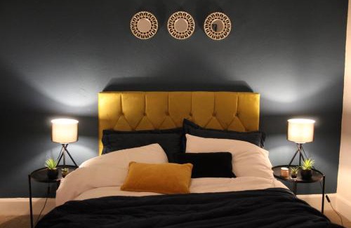 Colchester Casa | The Velveteen Townhouse