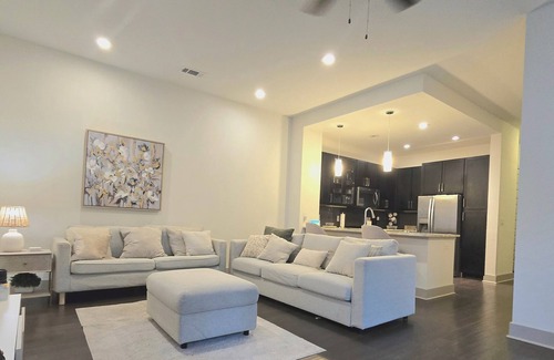 Richardson Apartamento | The Verdant Stay: Your Ideal long-term stay
