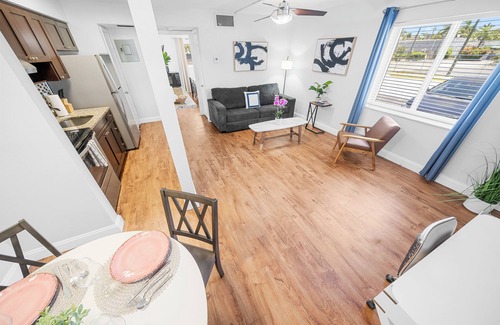 Central Oakland Park Apartamento | The Victor Apartments by Lowk