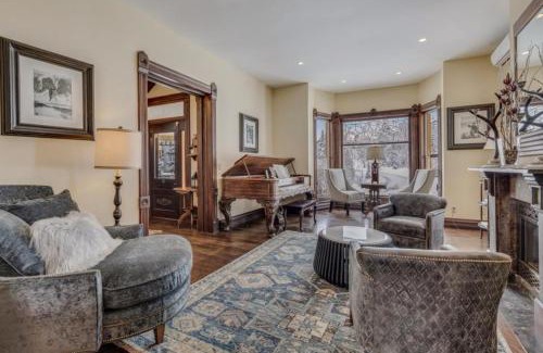 Steamboat Springs Casa | The Victorian Chalet