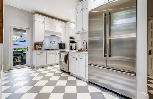 Windsor Casa | The Victorian on Victoria