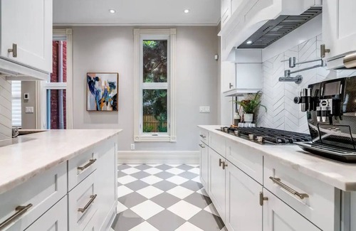Windsor Casa | The Victorian on Victoria