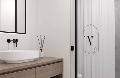 Kissimmee Hotel | The Vietta Hotel | Family Room (Double/Double) | Near Iconic Orlando Adventures