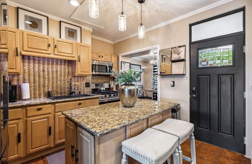 Pittsburgh Casa | The View 412