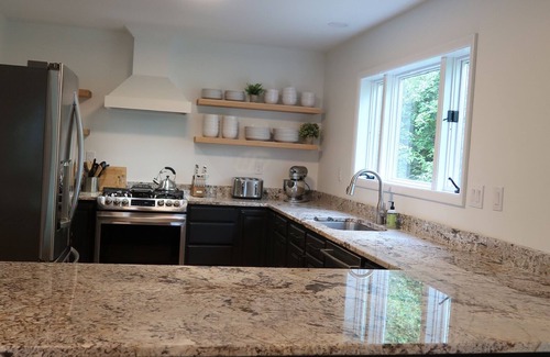 Nashport Casa | The View at Buckeye Lake - the ultimate lakefront retreat for 12.