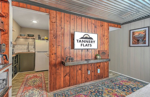 Johnson City Apartamento | The View Finder at Tannery Flats - Newly Renovated!