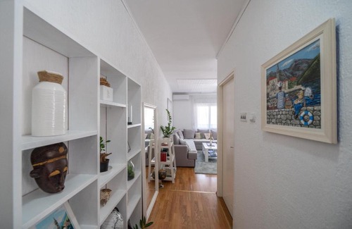 Skaljari Apartamento | The view of Kotor - Sea & Old town view