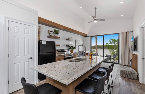 Grove Cabina | The View on Grand Epic Lake Views Modern Luxury