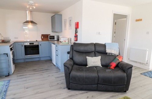 Cardinham Cabaña | THE VIEW, pet friendly, character holiday cottage in Cardinham