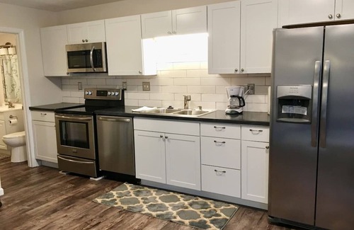 East Price Hill Casa | ❤️ 🏙 The View-Stylish Interior- Min to downtwn 🌃 ❤️