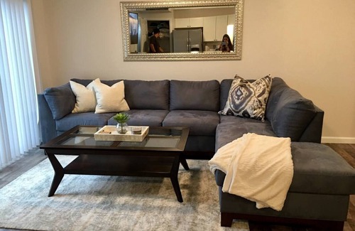 East Price Hill Casa | ❤️ 🏙 The View-Stylish Interior- Min to downtwn 🌃 ❤️