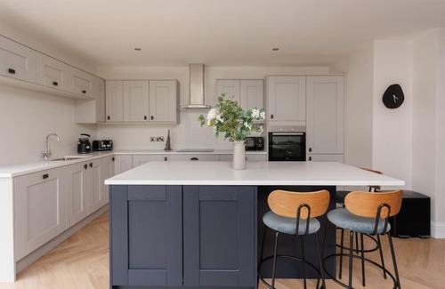 Newcastle Casa | The Views Cottage