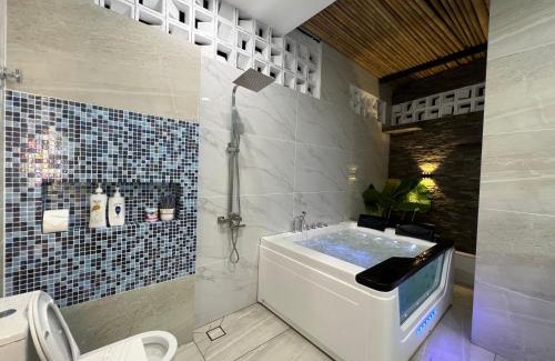 Bukit Indah Casa | The Viista Retreat 6 Bedrooms with Private Pool