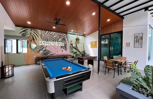 Bukit Indah Casa | The Viista Retreat 6 Bedrooms with Private Pool