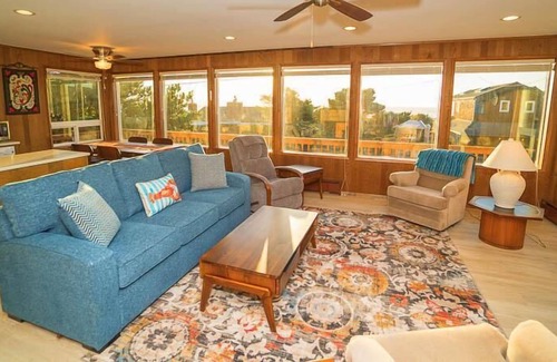 Manzanita Casa | The Viking (MCA 410)