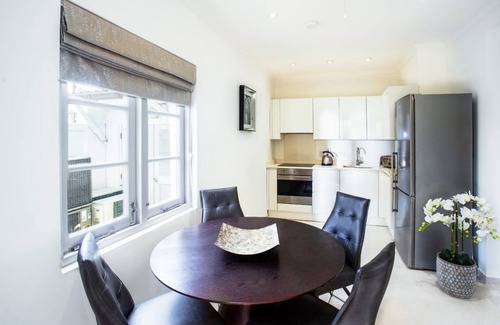 Old Trees Bay Casa | The Villa at The Saint James by Blue Sky Luxury
