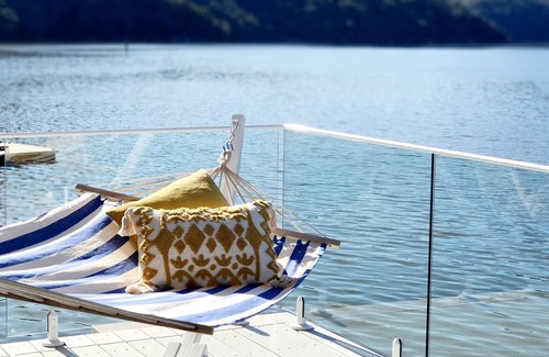 Sydney Cabaña | THE VILLA BOATHOUSE waterfront HAWKESBURY RIVER
