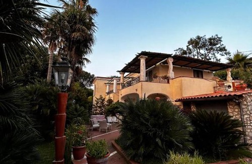Tiberio Casa | The villa of Pier