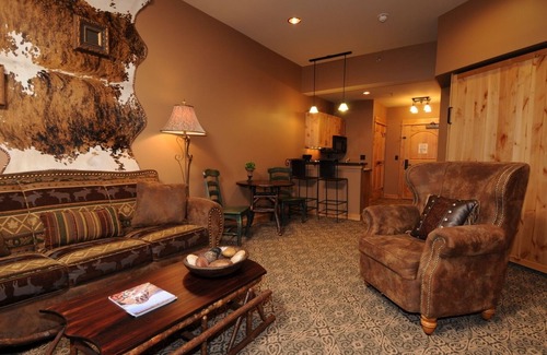 Big Sky Cabina | The Village Center at Big Sky Resort