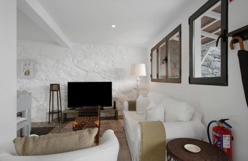 Canico Chalet De Esquí | The Village Loft