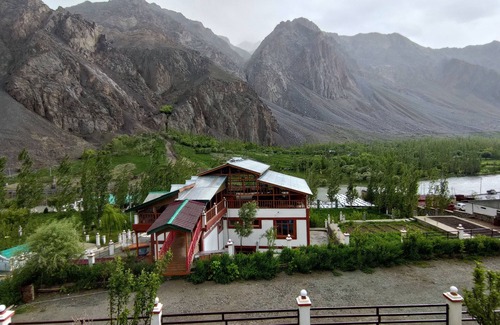 Kargil Hotel | The VILLAGE RESORT ASHUNA