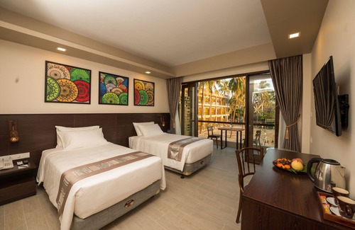 Ngwe Saung Hotel | The Village Resort