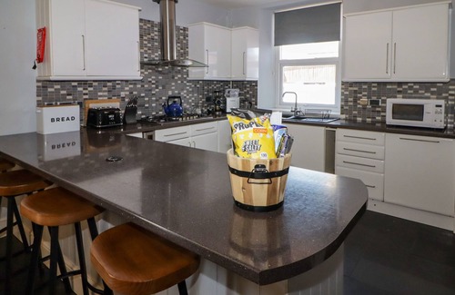 Southerndown Casa | THE VINES, family friendly, luxury holiday cottage in Southerndown