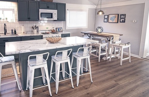 Lakeview Cabaña | The Vintage Cottage at Indian Lake open views of the lake.