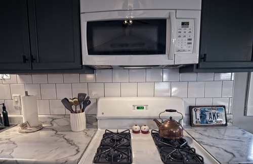 Lakeview Cabaña | The Vintage Cottage at Indian Lake open views of the lake.