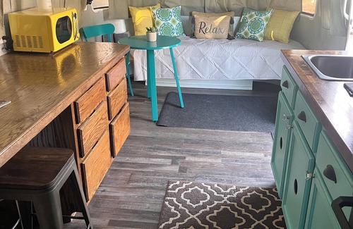 Eureka Springs Casa | The Vintage Vue Airstream