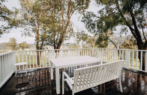 Peerabeelup Casa | The Vintners: Where luxury meets nature, five master suites & spacious living
