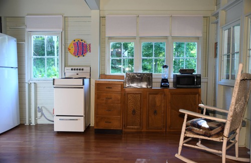 Frankfort Casa | The Violet Cottage