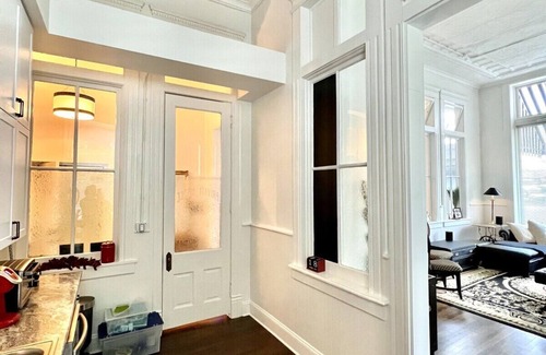 Mansfield Apartamento | The Voegele Historic Loft BnB Apartment