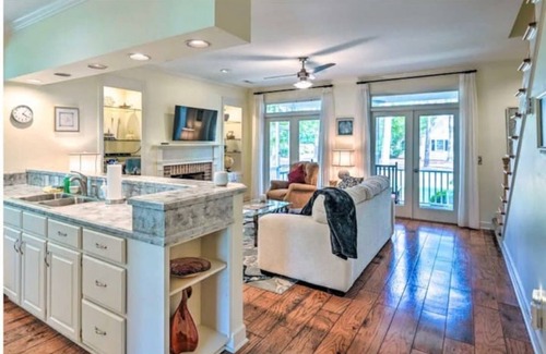 Murrells Inlet Cabaña | The W. of Wachesaw