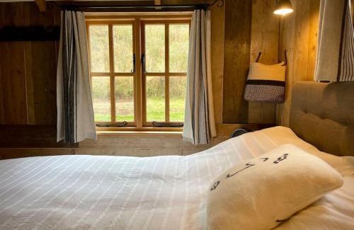 Mells Apartamento | The Walnut Wagon in the heart of Mells.