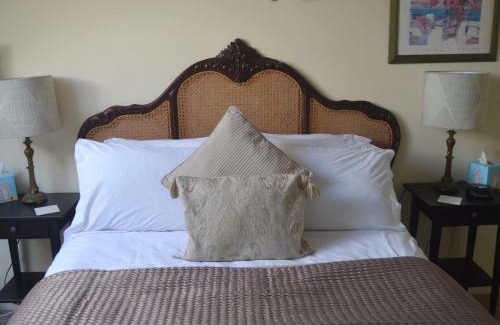 Birch Vale Cama Y Desayuno | The Waltzing Weasel B&B