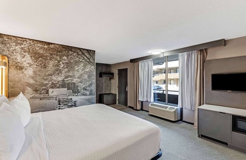 Gatlinburg Hotel | The Wander Hotel, a Ramada by Wyndham