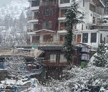 Theog Hotel | The Warmth & Welcome Hotel I Vacations I Conference I MICE I Family Events I Open Air Terrace I Sky Bonfire I Wooden Rooms With Pvt Balconies I Kufri by Exotic Stays