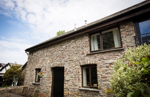 Devon Cabaña | The Warren - Dog friendly cottage sleeping 7