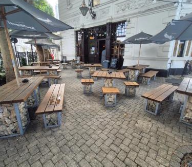 Little Venice Hotel | The Warrington