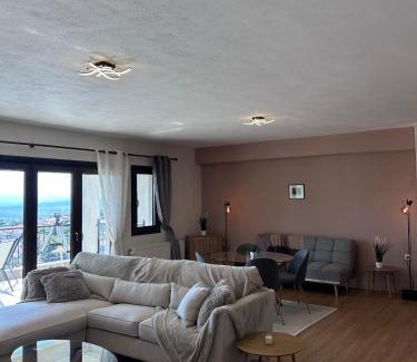 Milea Apartamento | The Watch Tower B