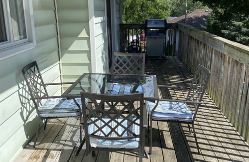Napanee Apartamento | The Water Street Inn Upper apt
