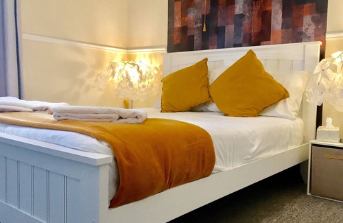 Shanklin Casa | The Waterfront Inn