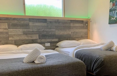 Bedworth Cama Y Desayuno | The Waterfront Lodges