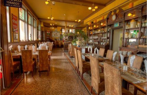 Newport Hotel | The Waterloo Hotel & Bistro