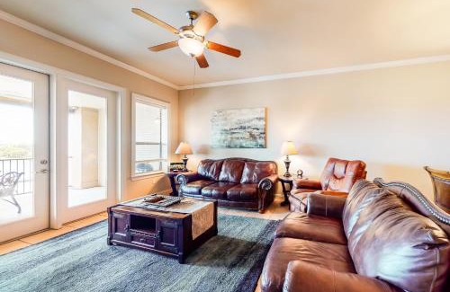Horseshoe Bay Apartamento | The Waters Condo Building 3 - The Cape on the Lake