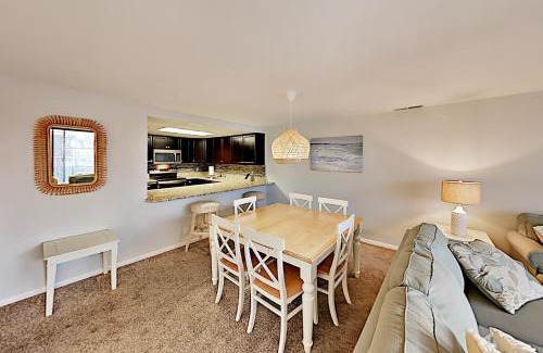 North Ocean City Apartamento | The Waves Condo Unit 106