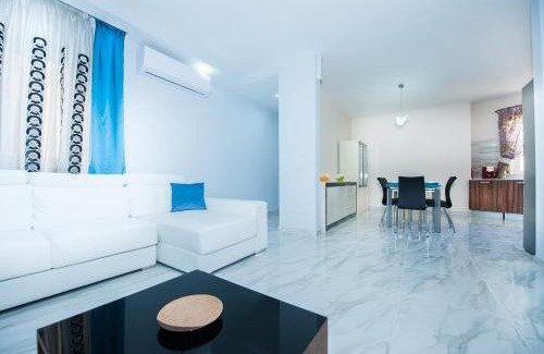 Marsaxlokk Apartamento | The Waves holiday apartment