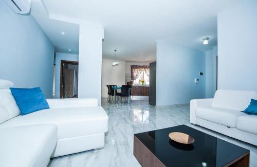 Marsaxlokk Apartamento | The Waves holiday apartment