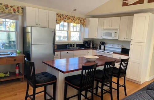 Jamestown Apartamento | Waves Carriage House Apartment